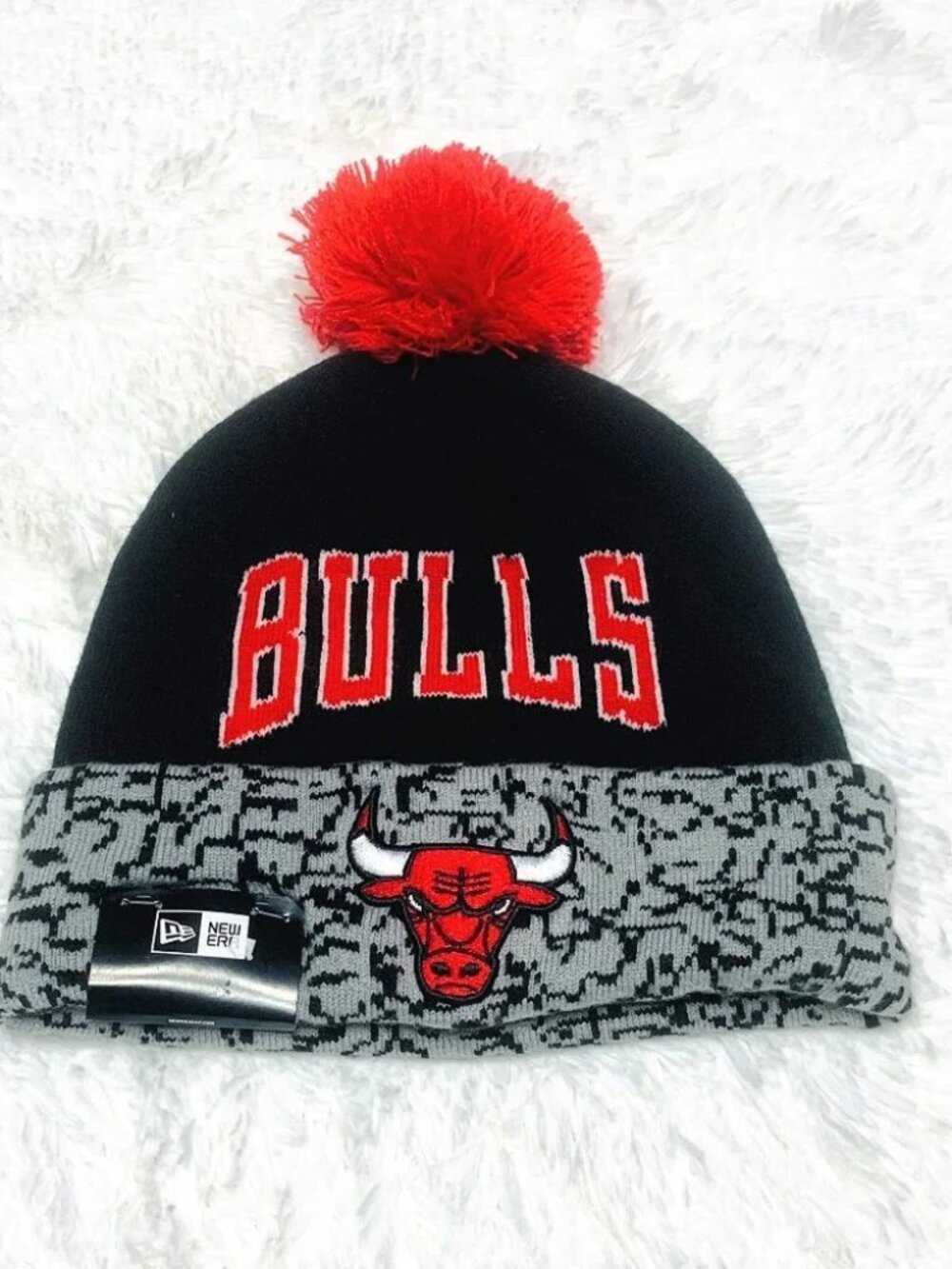 Chicago Bulls Pom Knit Hat